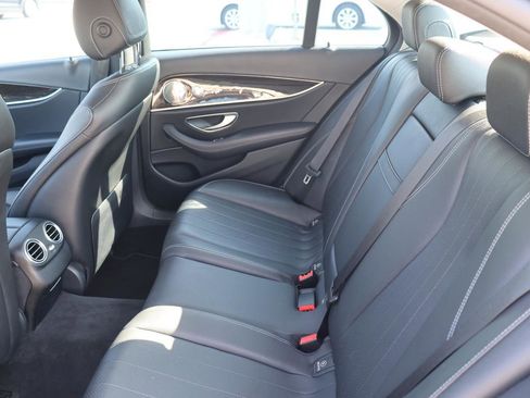Used 2018 Mercedes-Benz E 300 image 29