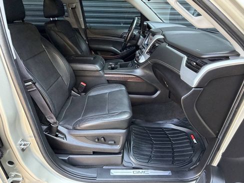 Used 2017 GMC Yukon XL SLT AWD/4WD image 21