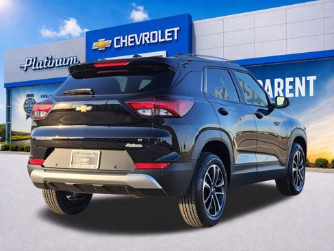 New 2026 Chevrolet TrailBlazer LT w/ LT Cold Weather Package FWD image 5