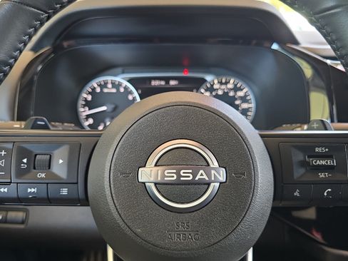 Used 2025 Nissan Pathfinder SV AWD/4WD image 24