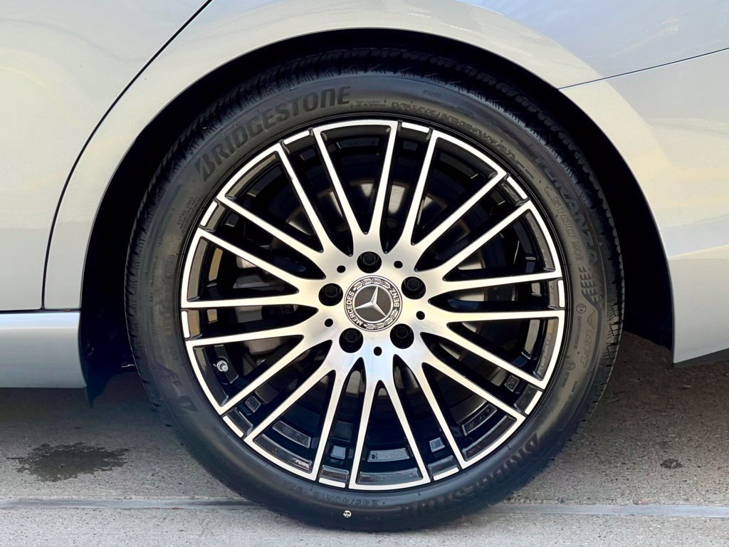 Certified 2023 Mercedes-Benz C 300 4MATIC Sedan image 13