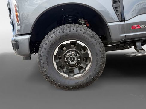 New 2025 Ford F350 Platinum w/ Tremor Off-Road Package AWD/4WD image 44