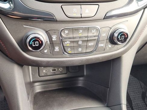 Used 2024 Chevrolet Equinox RS w/ RS Leather Package image 21