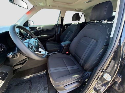 Used 2022 Hyundai Venue SEL w/ Cargo Package FWD image 19