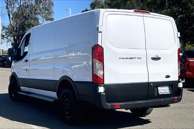 Used 2020 Ford Transit 250 Low Roof w/ Exterior Upgrade Package RWD image 12