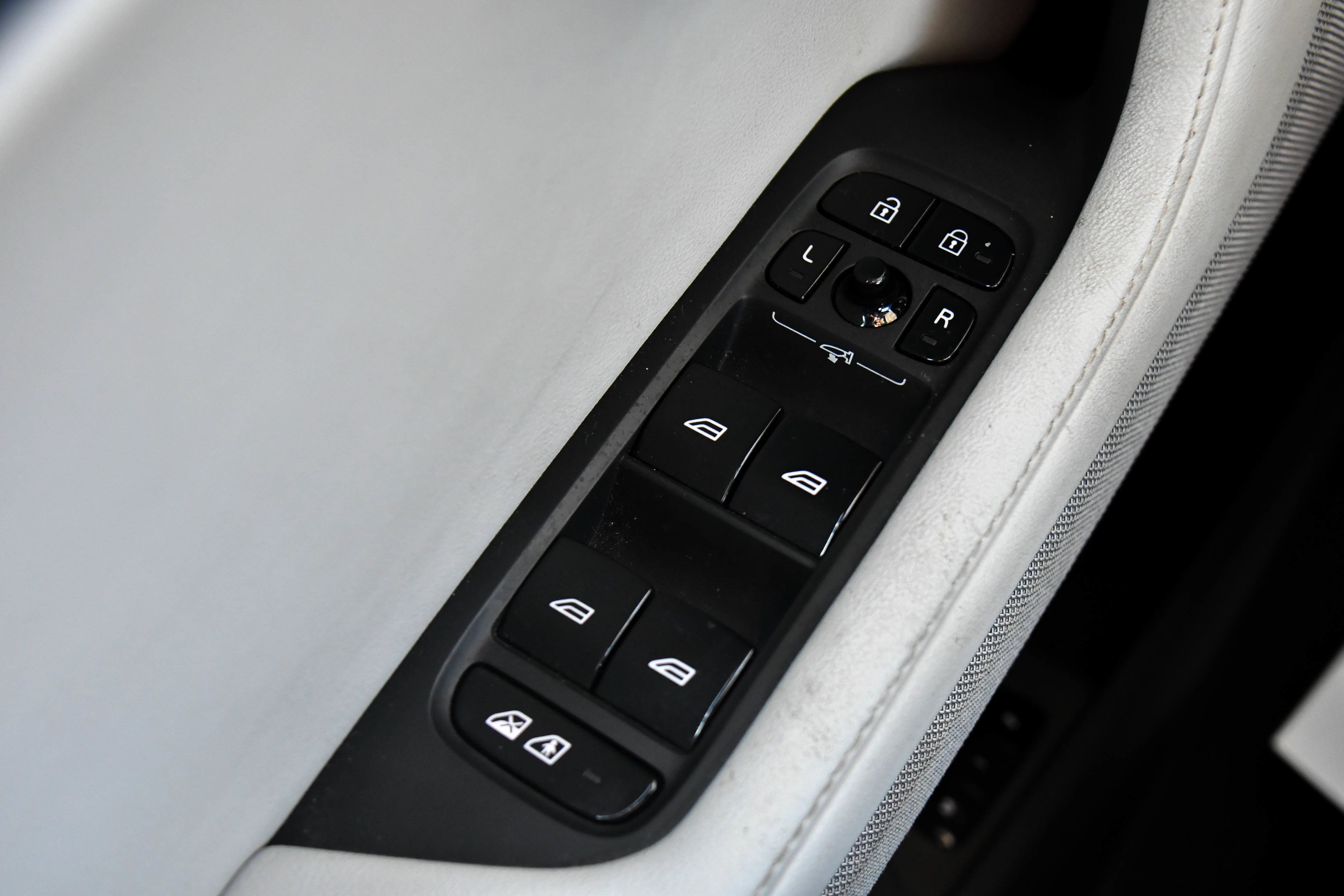 Used 2023 Polestar Polestar 2 w/ Pilot Pack AWD/4WD image 31