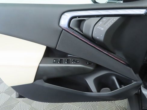 Certified 2025 BMW X3 xDrive30i w/ Premium Package image 25