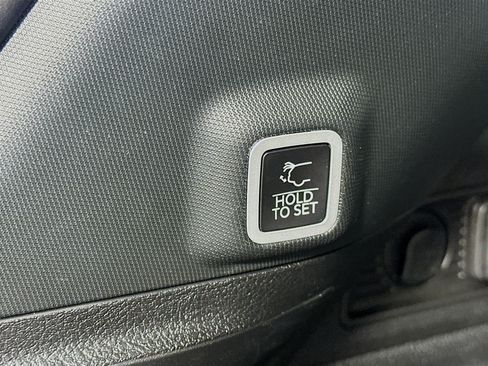Used 2024 Jeep Grand Cherokee Limited 4xe AWD/4WD image 32