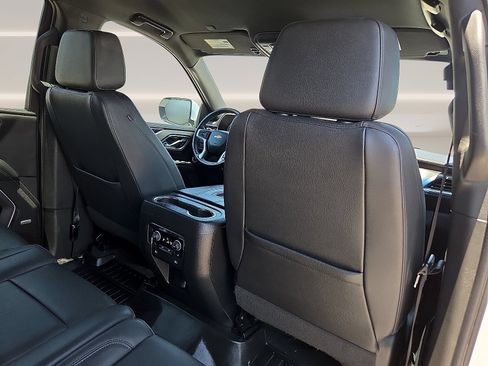Used 2022 Chevrolet Tahoe LT w/ Luxury Package RWD image 12