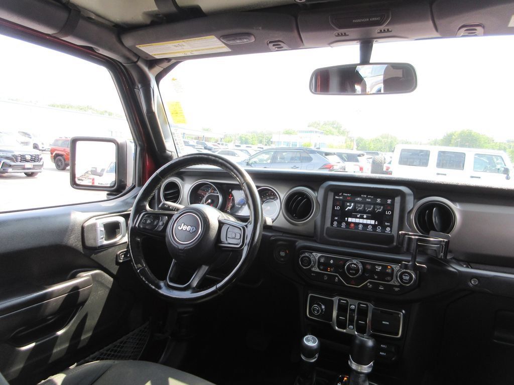 Used 2021 Jeep Gladiator Sport AWD/4WD image 25