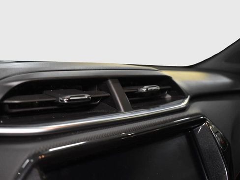 Used 2023 Chevrolet TrailBlazer RS w/ Convenience Package image 42