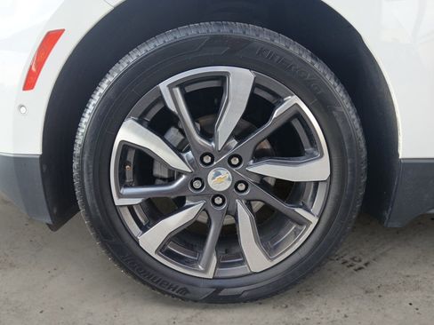 Used 2024 Chevrolet Equinox Premier image 14