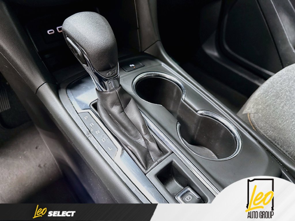 Used 2023 Chevrolet Equinox LT FWD image 19