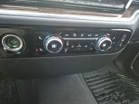 Used 2023 GMC Sierra 1500 Elevation image 19