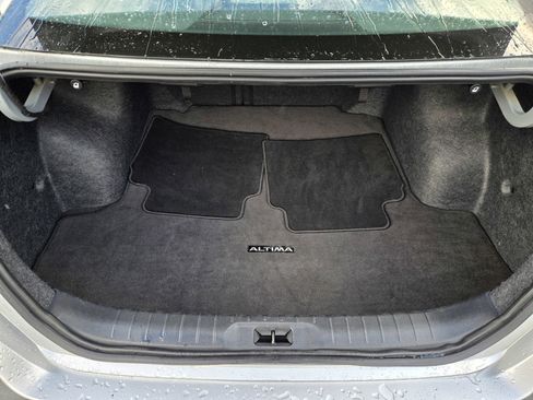 Used 2024 Nissan Altima 2.5 SV image 27