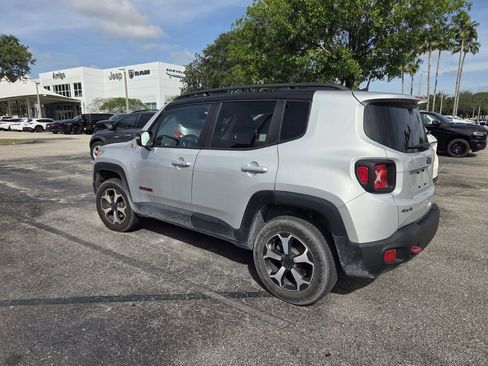 Used 2020 Jeep Renegade Trailhawk w/ UConnect 8.4 Nav Group AWD/4WD image 5