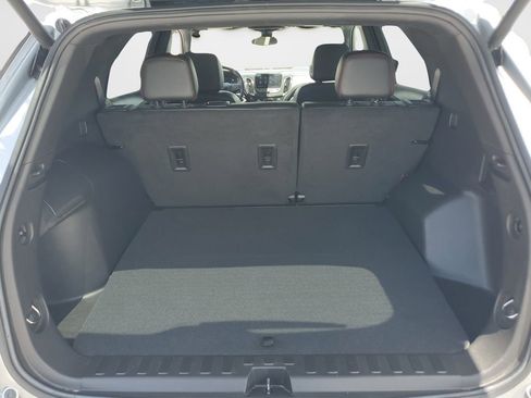 Used 2024 Chevrolet Equinox RS w/ RS Leather Package FWD image 9
