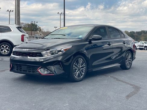 Used 2024 Kia Forte GT-Line w/ GT-Line Premium Package image 3