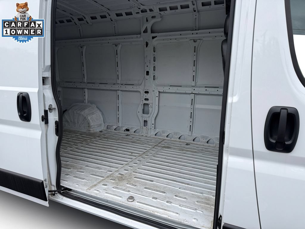 Used 2025 RAM ProMaster 2500 w/ Convenience Group FWD image 14