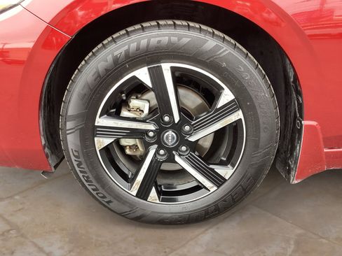 Used 2024 Nissan Sentra SV w/ Lighting Package image 30