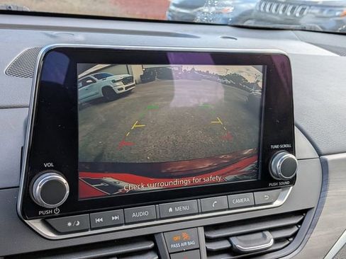 Used 2025 Nissan Altima 2.5 SV image 20