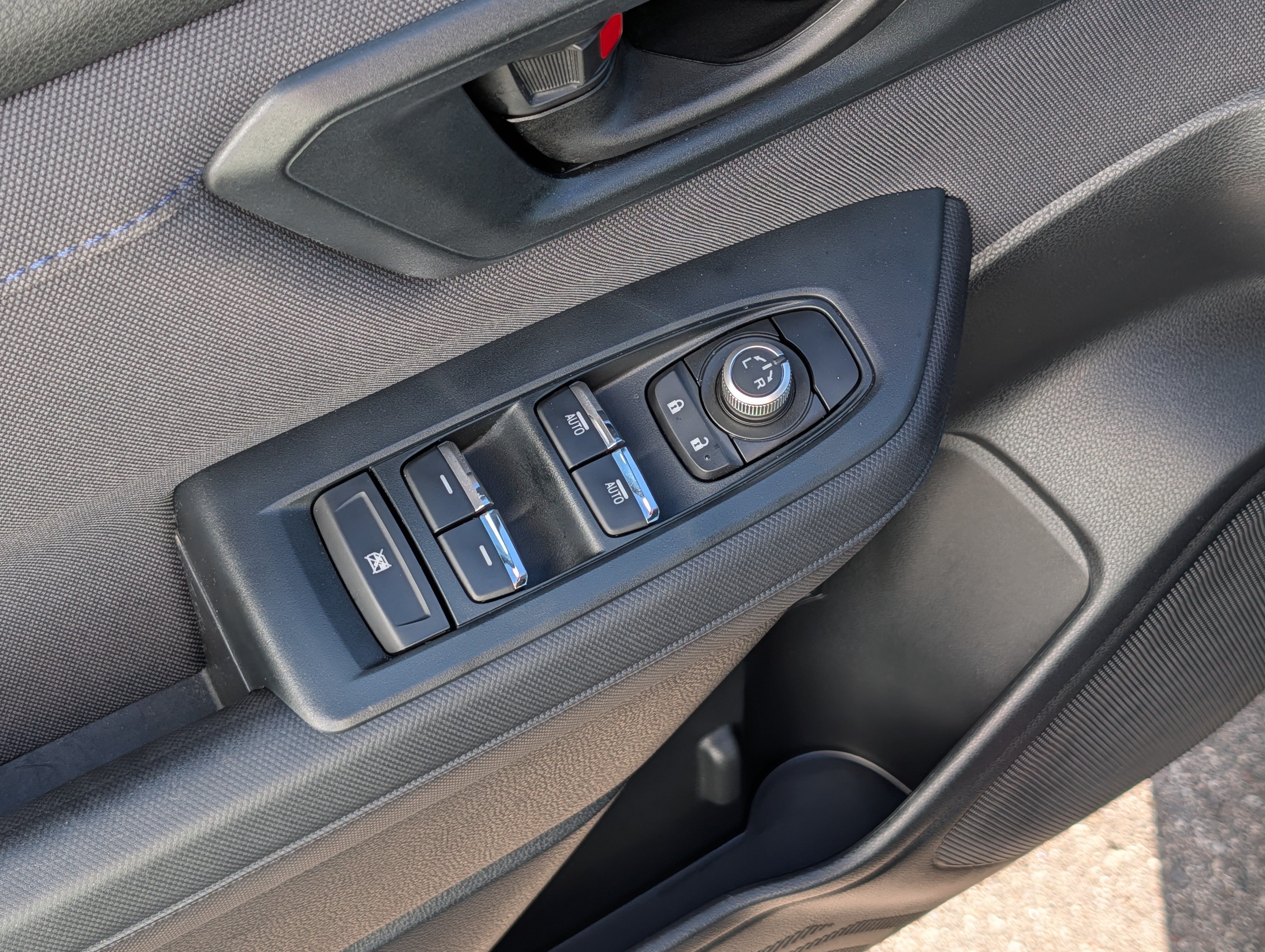Certified 2025 Subaru Forester Premium AWD/4WD image 19