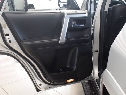 Used 2016 Toyota 4Runner SR5 Premium AWD/4WD image 45