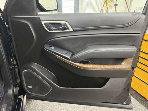 Used 2019 GMC Yukon XL Denali w/ Denali Ultimate Package image 37