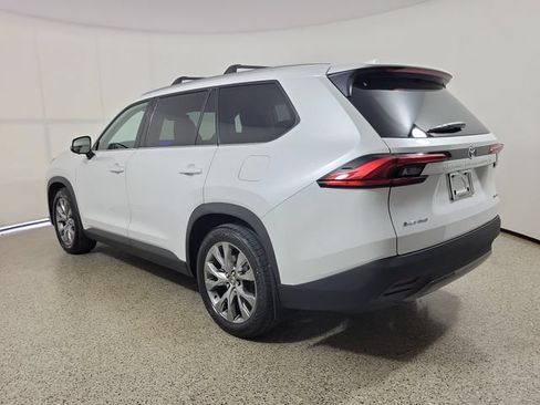Used 2024 Toyota Grand Highlander AWD Hybrid image 7