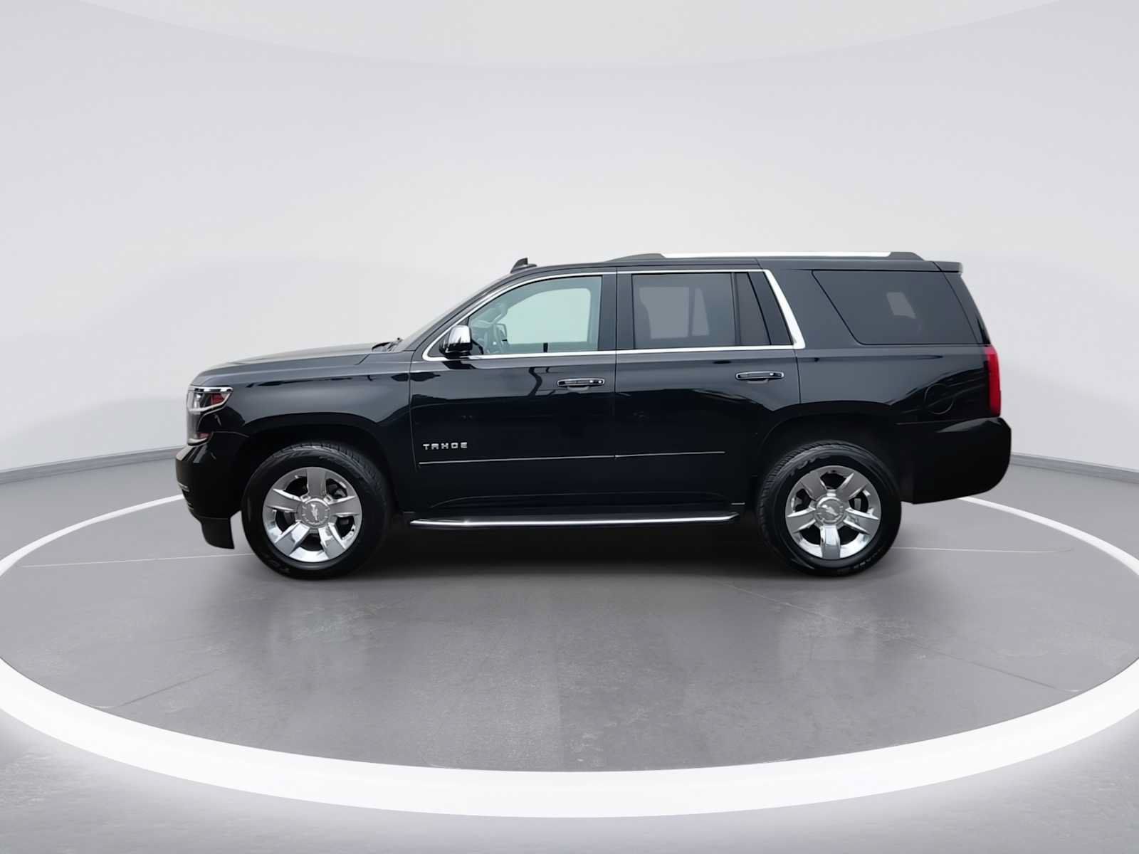 Used 2017 Chevrolet Tahoe Premier AWD/4WD image 5