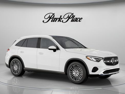Used 2026 Mercedes-Benz GLC 300 image 31