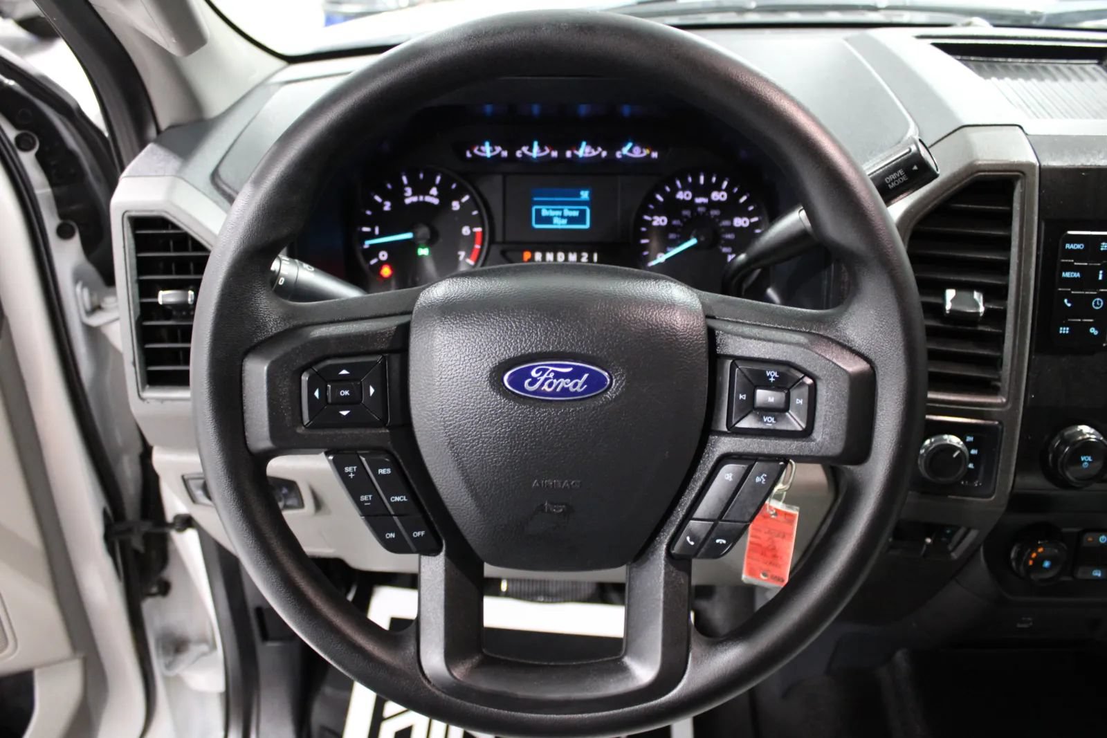 Used 2022 Ford F250 XL w/ Power Equipment Group AWD/4WD image 6