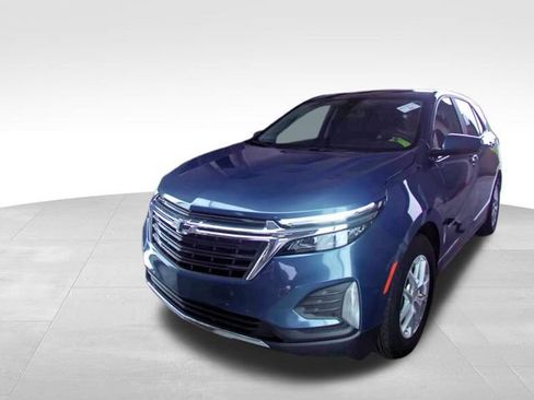 Used 2024 Chevrolet Equinox LT FWD image 4