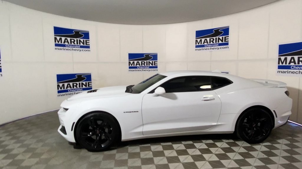 Used 2020 Chevrolet Camaro SS RWD image 7