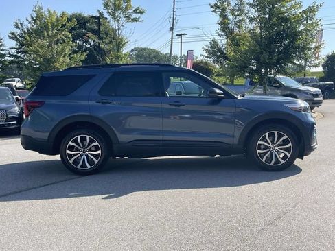 Certified 2020 Ford Explorer ST w/ Premium Technology Package AWD/4WD image 6