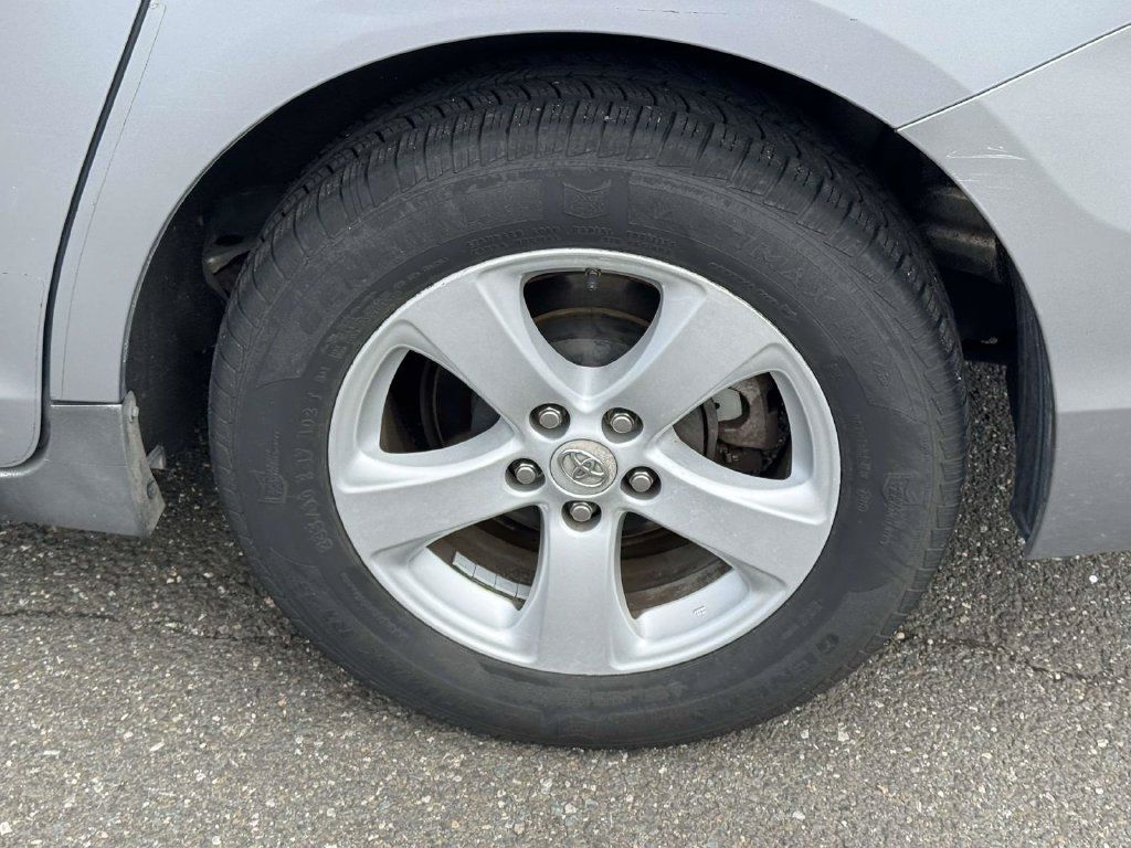 Used 2012 Toyota Sienna LE FWD image 8