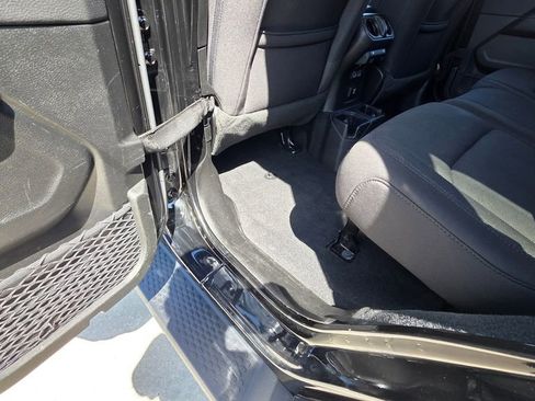 Certified 2022 Jeep Wrangler Unlimited Sahara w/ Cold Weather Group image 20