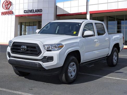 Used 2023 Toyota Tacoma SR image 4
