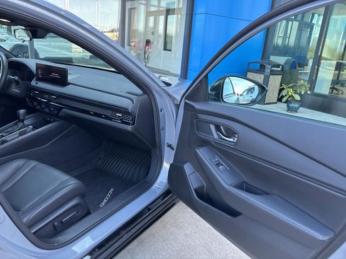 Used 2024 Honda Accord Sport image 16