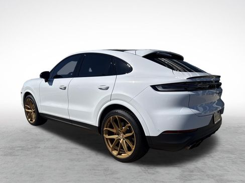 Used 2025 Porsche Cayenne S AWD/4WD image 7