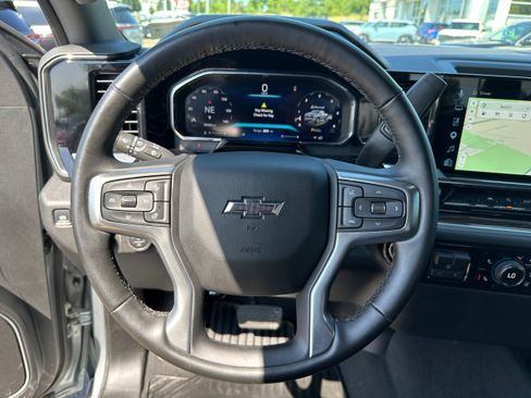 Used 2026 Chevrolet Silverado 1500 RST AWD/4WD image 25
