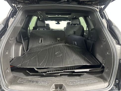 Used 2023 Buick Enclave Avenir w/ Trailering Package, 5000 lbs. AWD/4WD image 26