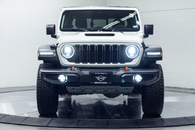 Used 2026 Jeep Gladiator Mojave AWD/4WD image 5