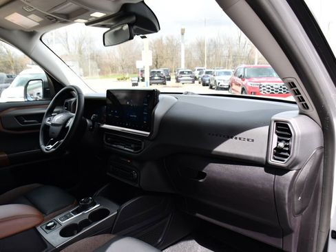 Used 2025 Ford Bronco Sport Outer Banks w/ Outer Banks Tech Package+ AWD/4WD image 15