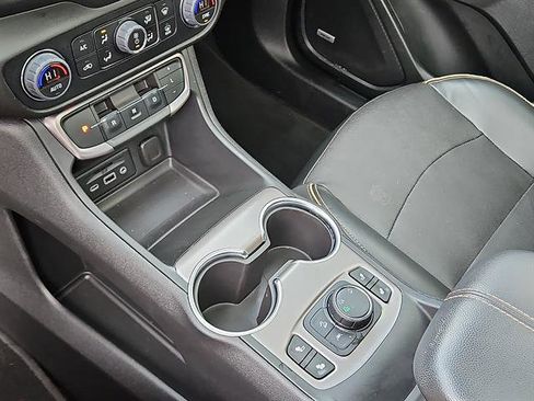 Used 2022 GMC Terrain AT4 w/ Infotainment Package II image 20