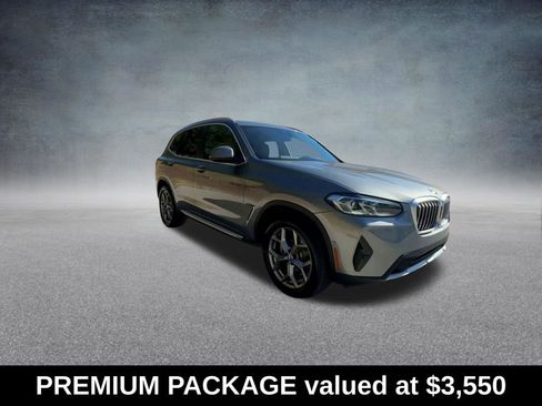 Used 2024 BMW X3 xDrive30i w/ Premium Package image 2