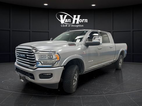 Used 2023 RAM 2500 Limited AWD/4WD image 3