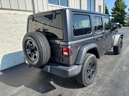 Used 2022 Jeep Wrangler Unlimited Sport AWD/4WD image 3
