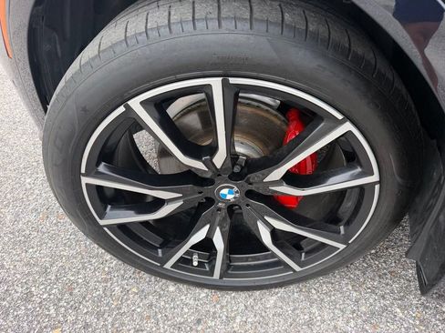 Used 2020 BMW X7 xDrive40i w/ M Sport Package AWD/4WD image 28