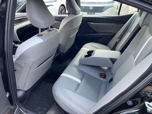 Used 2025 Toyota Camry SE w/ Convenience Package AWD/4WD image 16